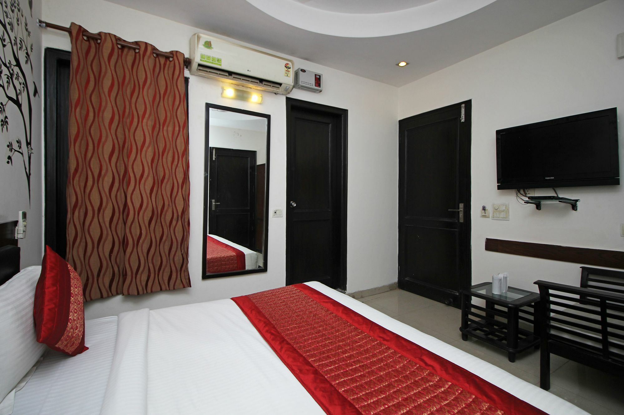 Oyo 9030 Hotel Delhi Airport Plaza Nuova Delhi Esterno foto