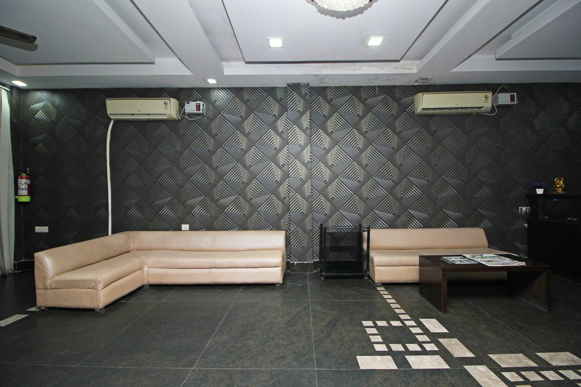 Oyo 9030 Hotel Delhi Airport Plaza Nuova Delhi Esterno foto